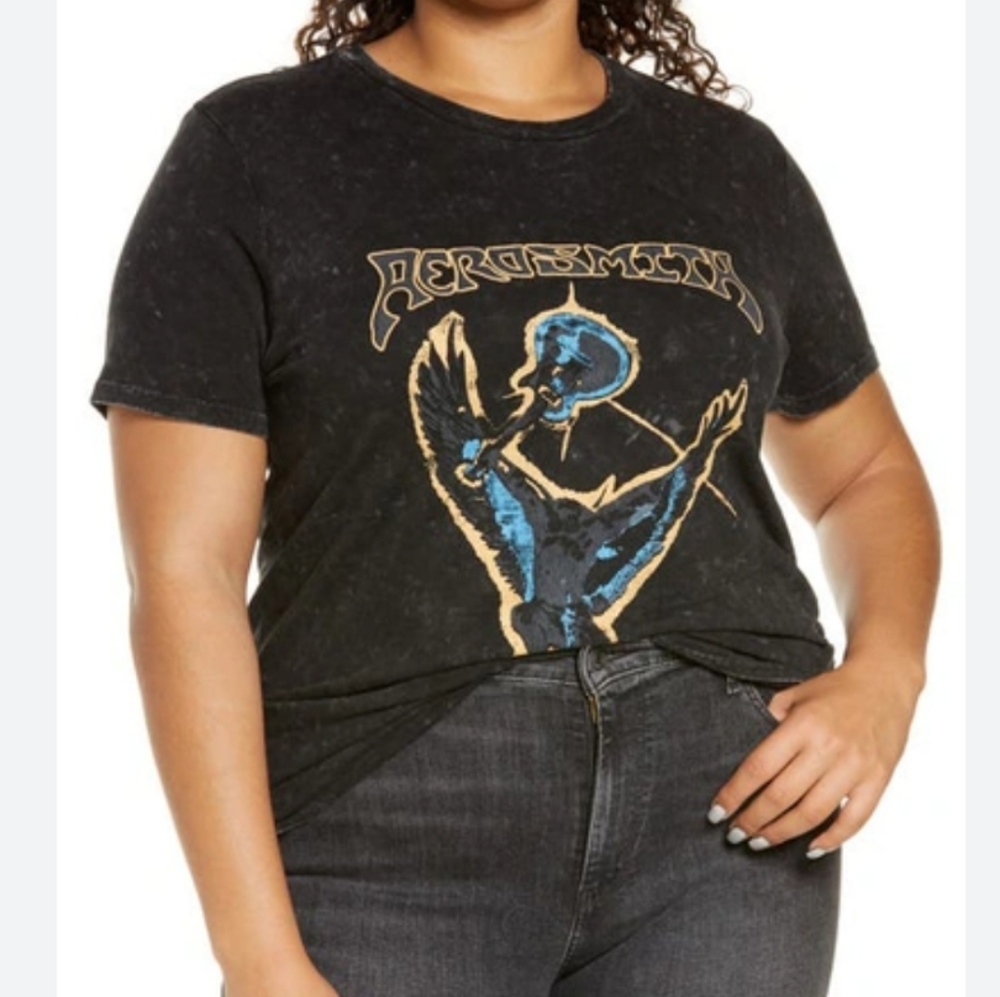 NWOT Aerosmith Black Vintage Wash Graphic Tee Size Med